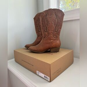 BRAND NEW Gaucho Cowboy Boots